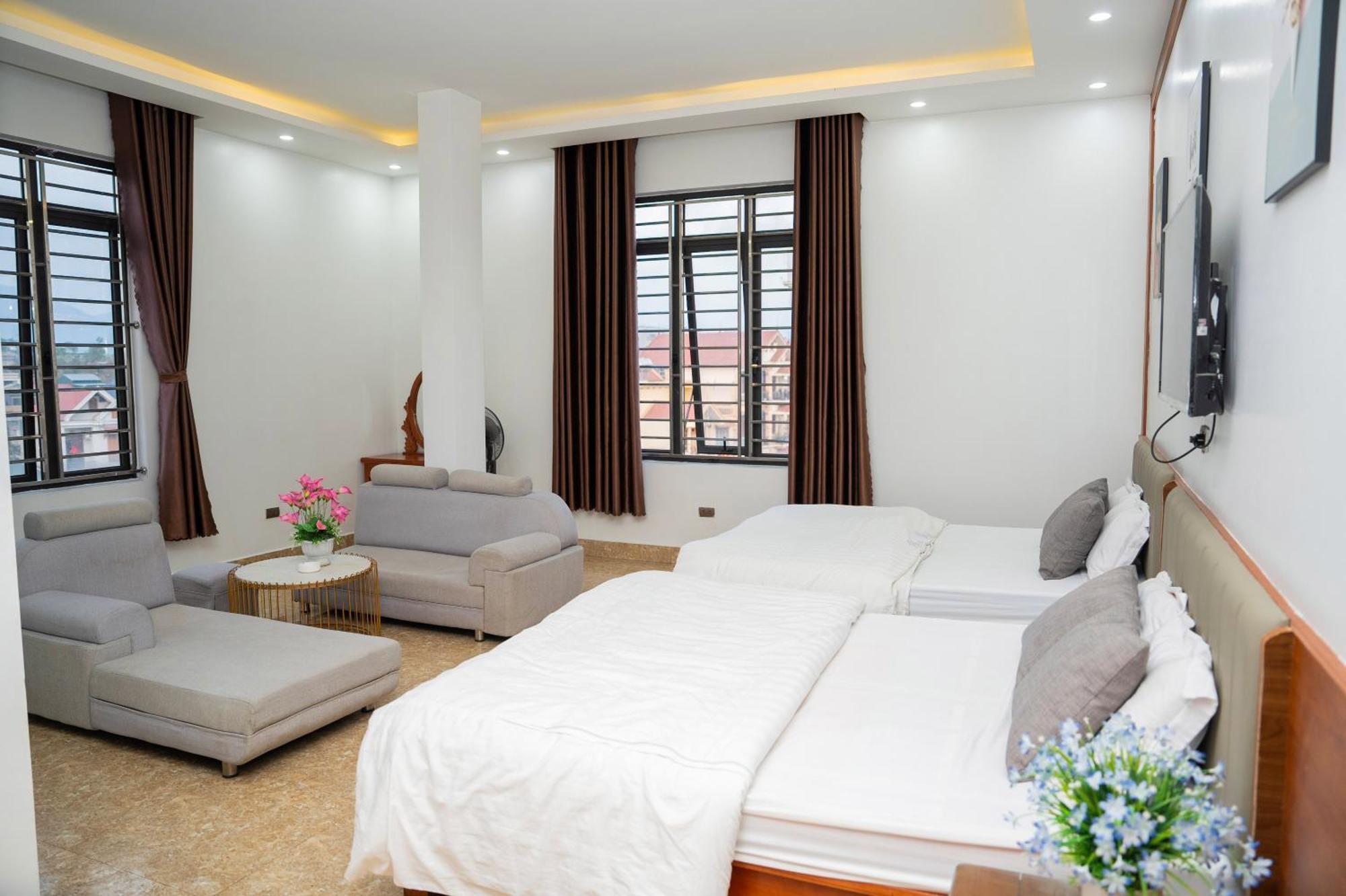 Phuong Hoa Hotel Uong Bi Екстер'єр фото